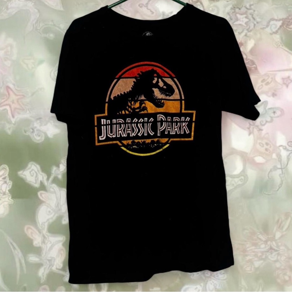 Jurassic Park Classic Logo Graphic Tee | Black | Unisex